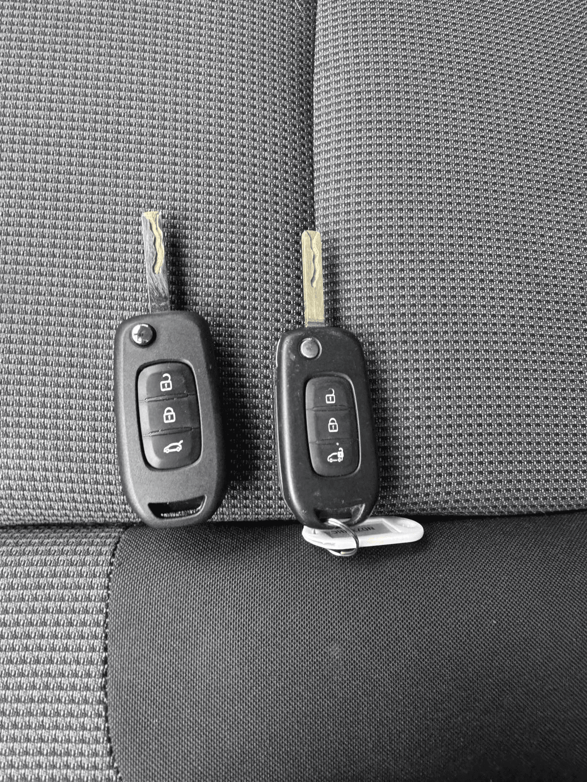 Renault flip keys cut and programmed